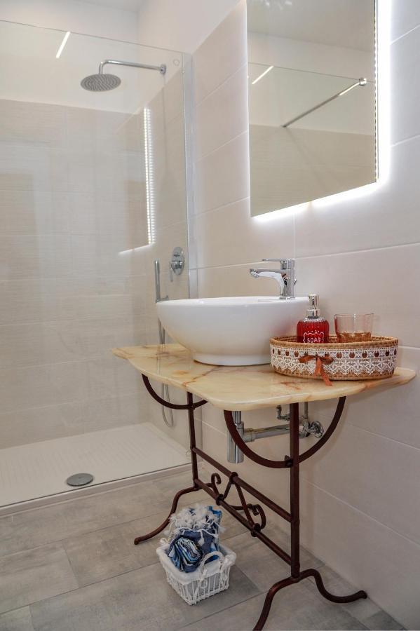 Casa Lele Bed & Breakfast โนโต ภายนอก รูปภาพ
